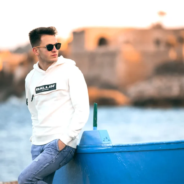 Round Bamboo Wood Sunglasses with Special One-Piece Polarized Dark Grey Lens Stylish & Eco-Friendly Protection for Men and Women