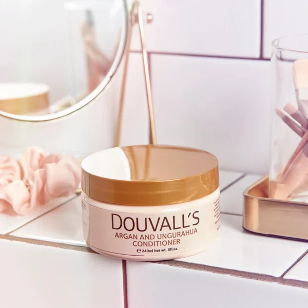 Argan and Ungurahua Cream Conditioner - 240ml | Smoothing, Hydrating & Strengthening for All Hair Types