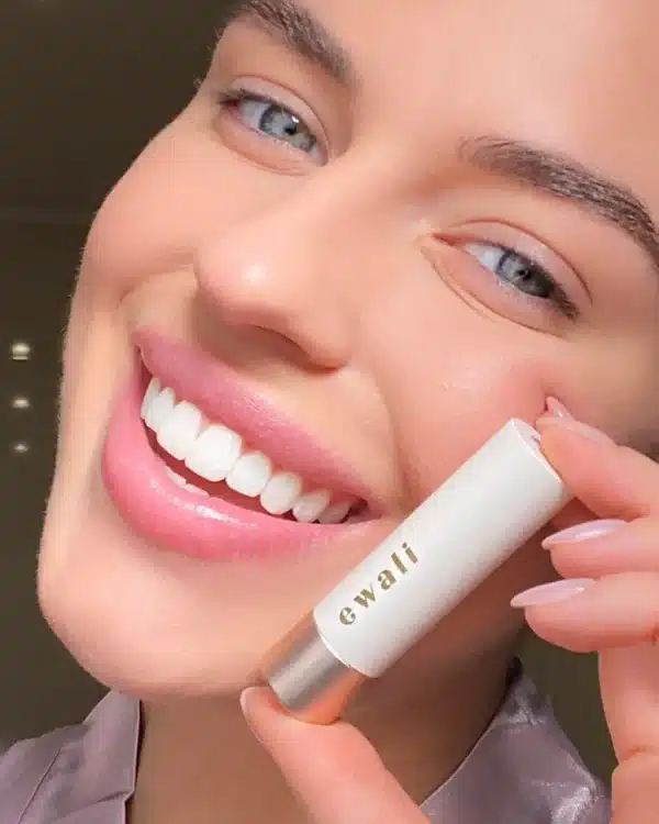 Lip Rescue Balm - Nourishing Formula for Dry and Chapped Lips