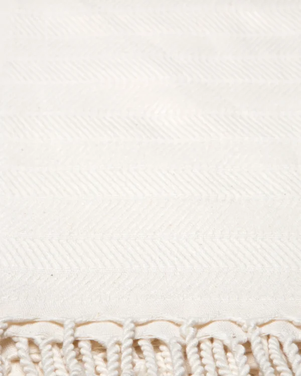 ILVA Turkish Hammam Towel - Luxury Spa & Sauna Towel | 100% Bamboo and Cotton Blend - Quick Dry, Absorbent, Sand-Resistant - White